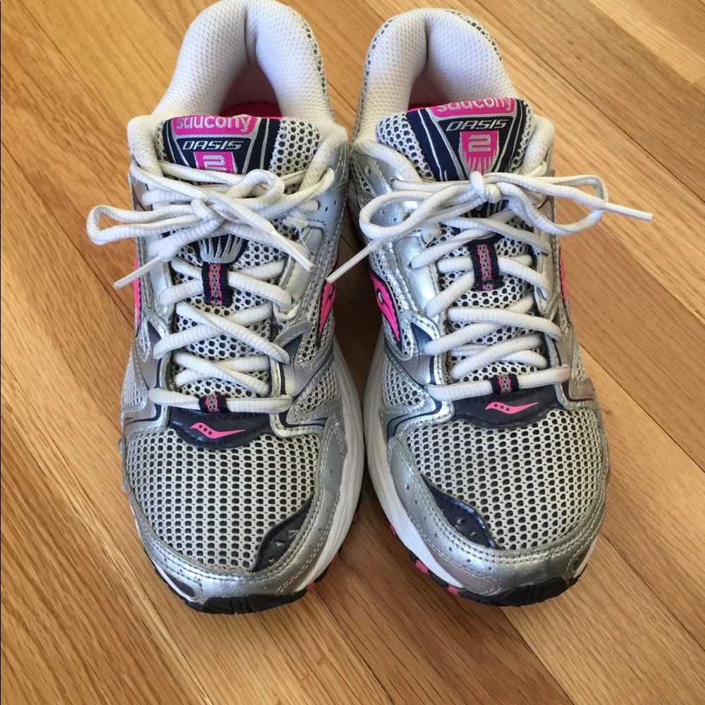 Saucing Oasis 2 Women’s Running Shoes